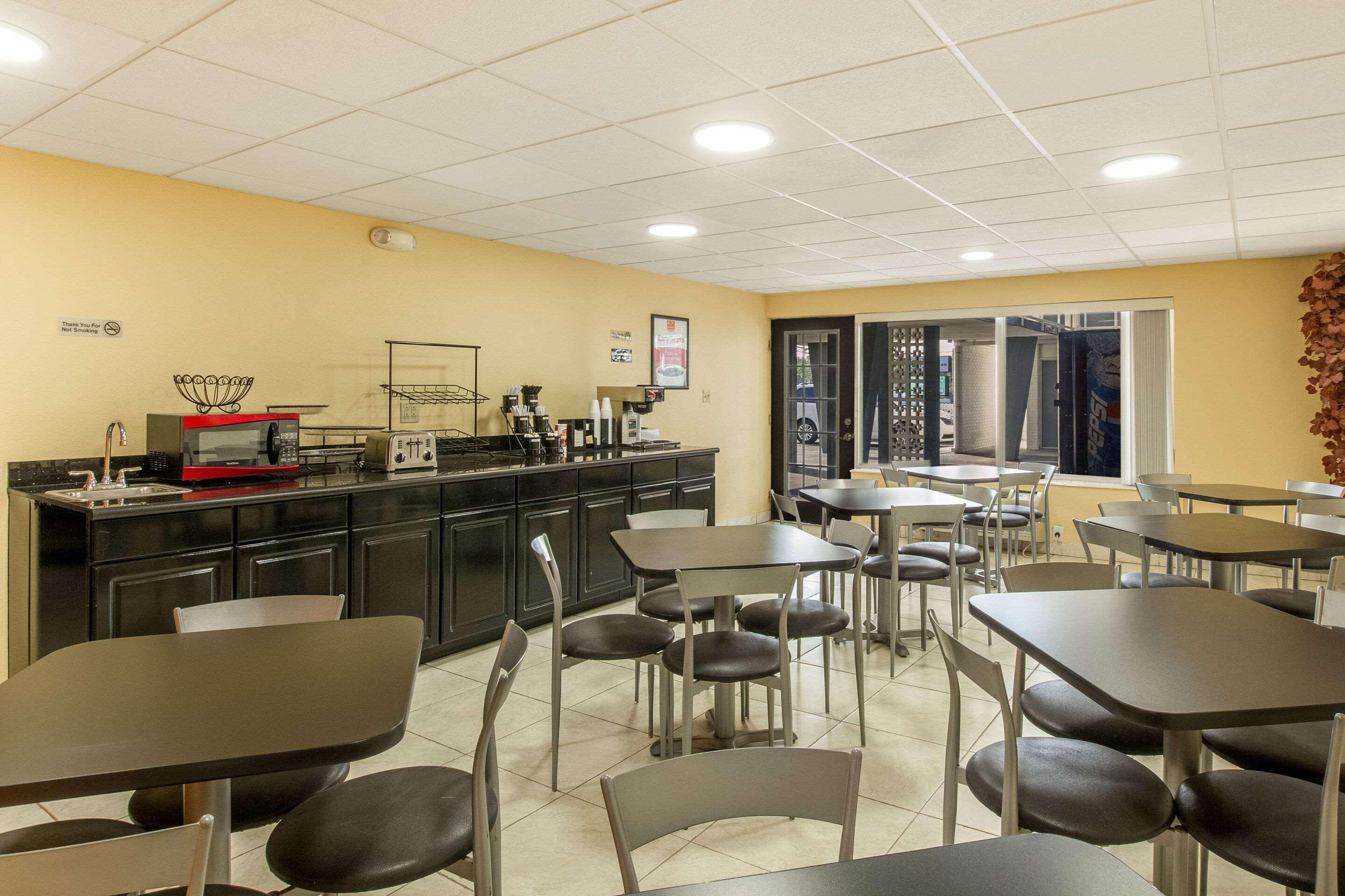 Econo Lodge Fort Knox Radcliff Екстер'єр фото
