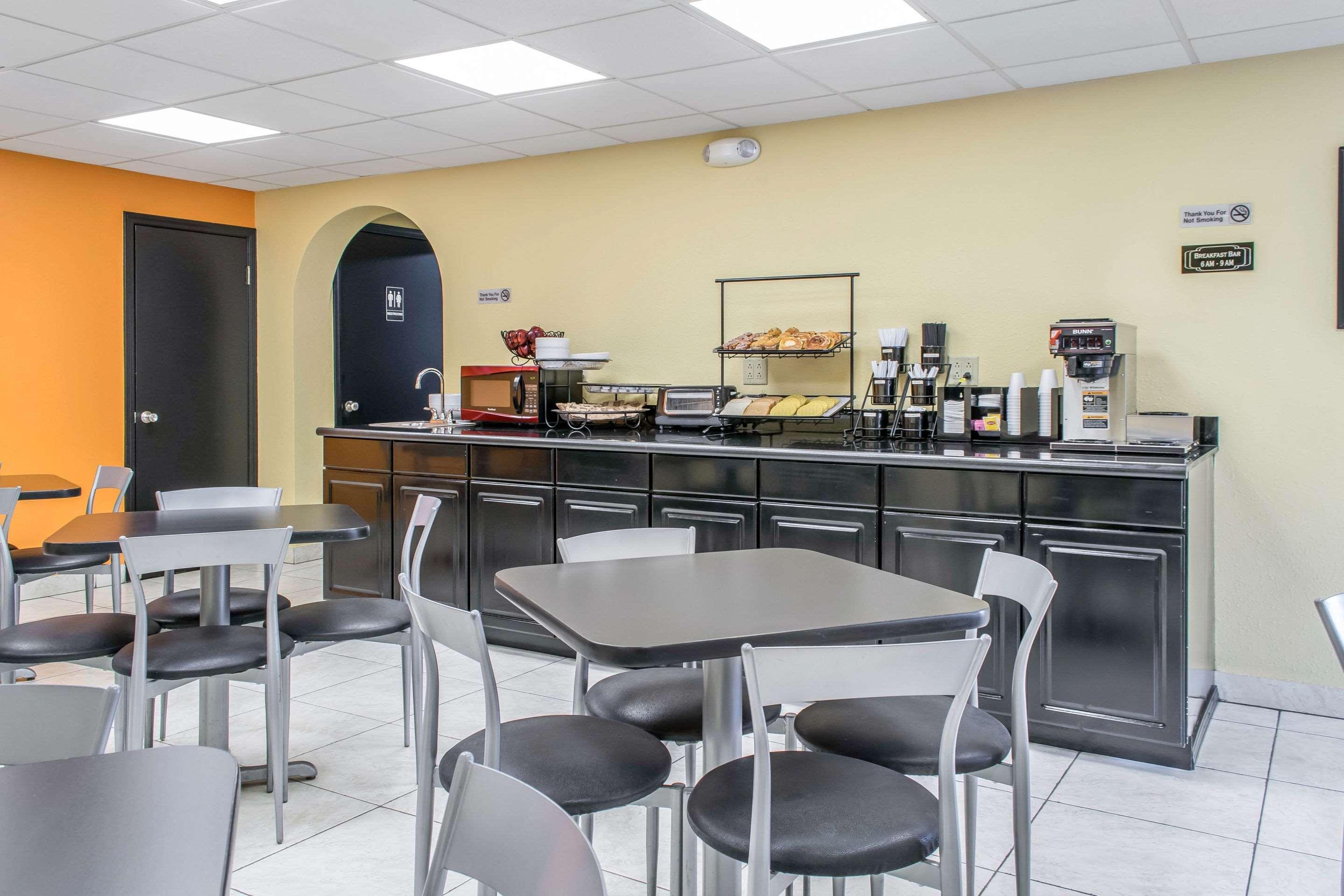Econo Lodge Fort Knox Radcliff Екстер'єр фото